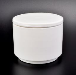 Serija tradicionalnih keramičnih svečnikov 