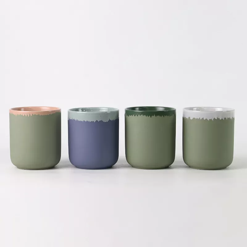 Keramični svečnik z naravnim zaključkom